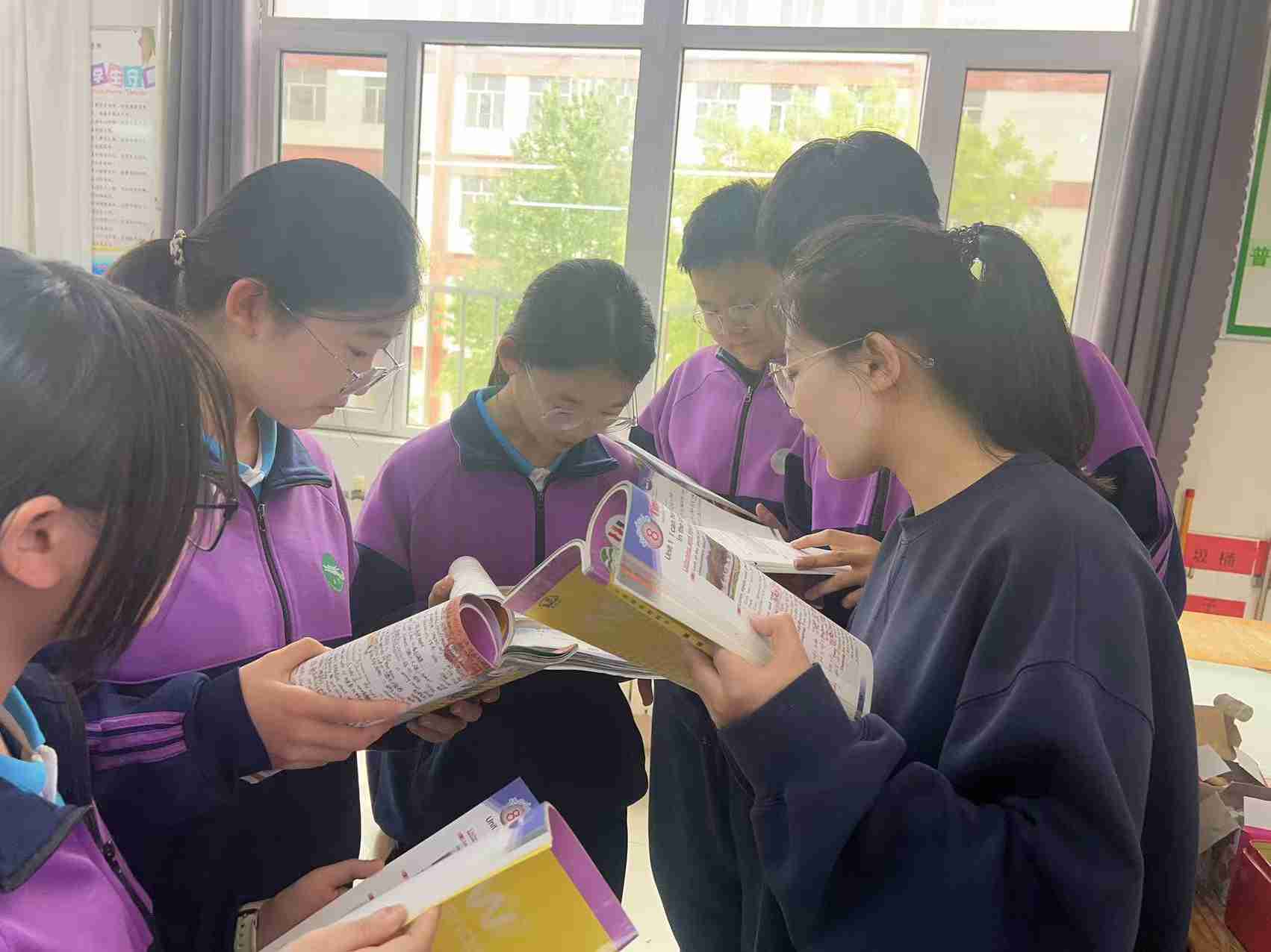 爱是打开心灵的钥匙，没有爱就没有教育